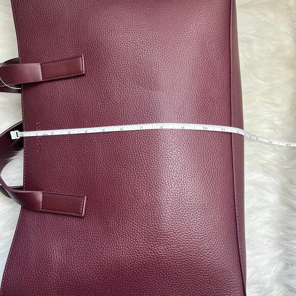 New Women’s Rachel Zoe Arialith-601 Tote in Bordo/ Rouge Fonce - Picture 8 of 9